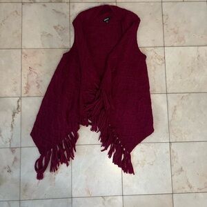 Dkny Women’s sweater vest, size small